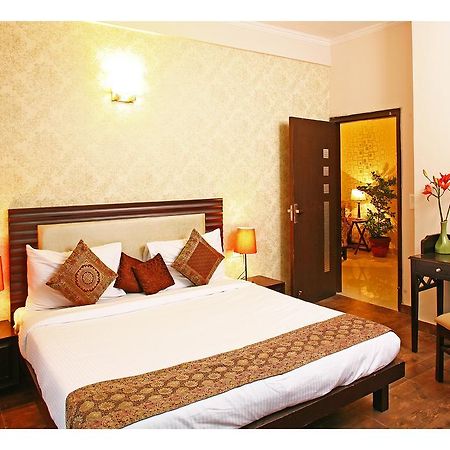 Evergreen 2Bhk Service Apartment Vasant Kunj Fortis Ilbs Ню Делхи Екстериор снимка